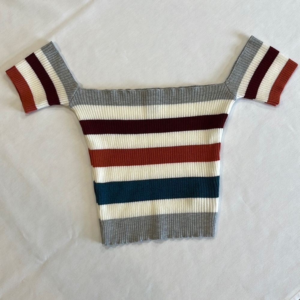 WINDSOR off the shoulder striped crop sweater Size Medium